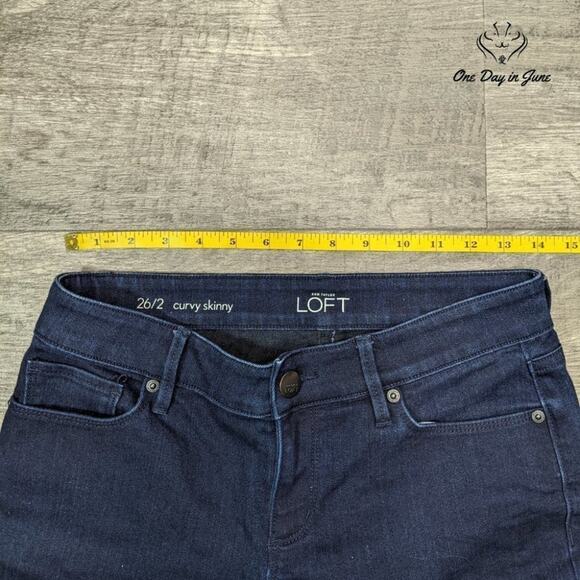 Loft Curvy Skinny Jeans Size 2 - Picture 3 of 6